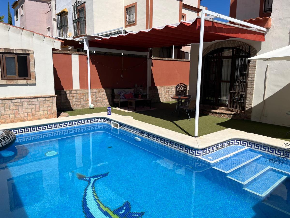 Casa Con Piscina Cerca De Sevilla Exterior photo